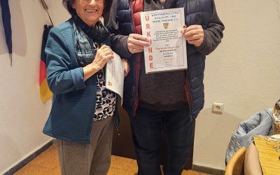 Silberne Ehrennadel des WRIV für Thorwald Stegmaier (REV Heilbronn)